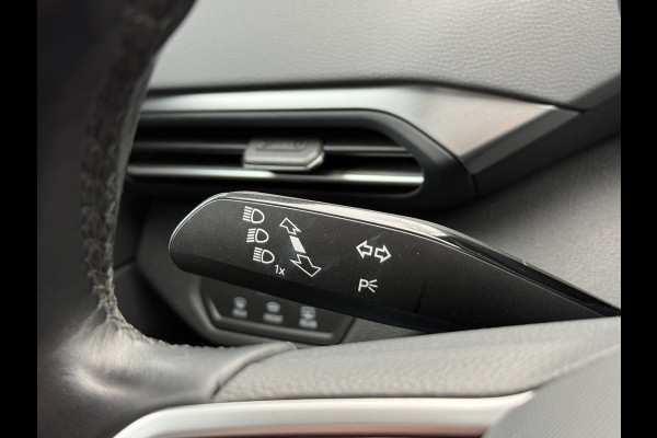 Volkswagen ID.4 First 77 kWh | SoH 94% | Elek. Trekhaak | Warmtepomp | Apple Carplay | Camera