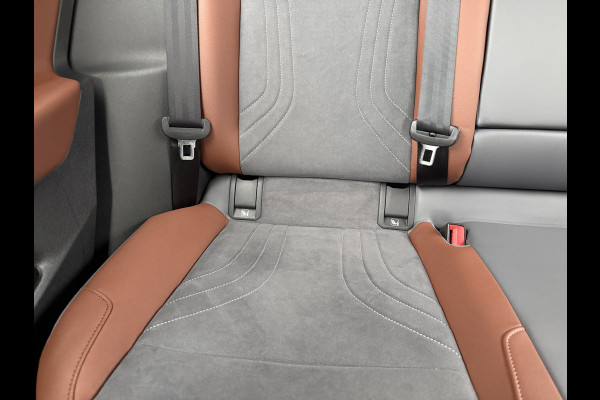 Volkswagen ID.4 First 77 kWh | SoH 94% | Elek. Trekhaak | Warmtepomp | Apple Carplay | Camera