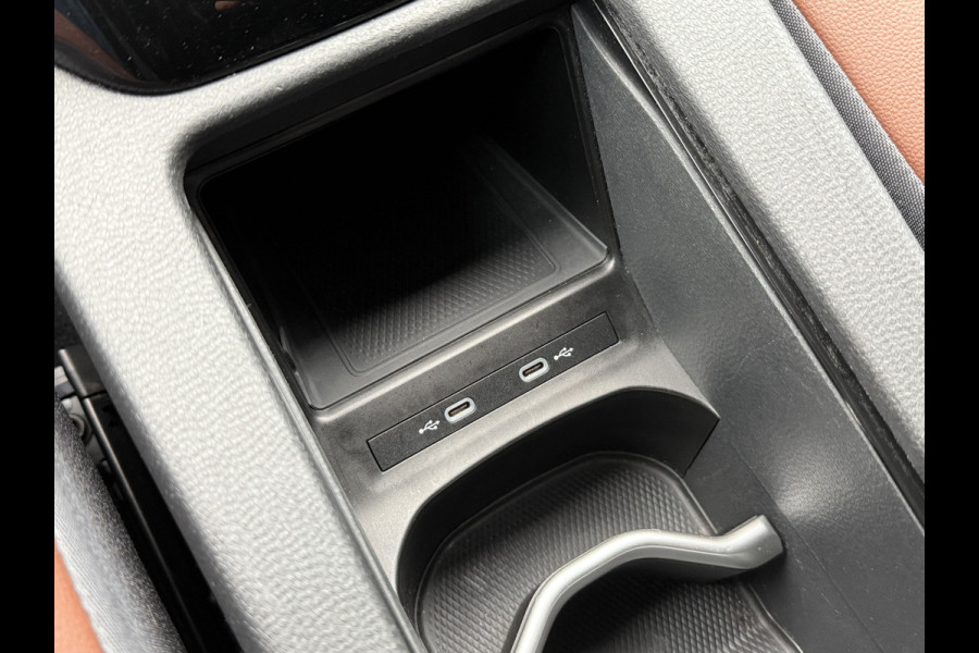 Volkswagen ID.4 First 77 kWh | SoH 94% | Elek. Trekhaak | Warmtepomp | Apple Carplay | Camera