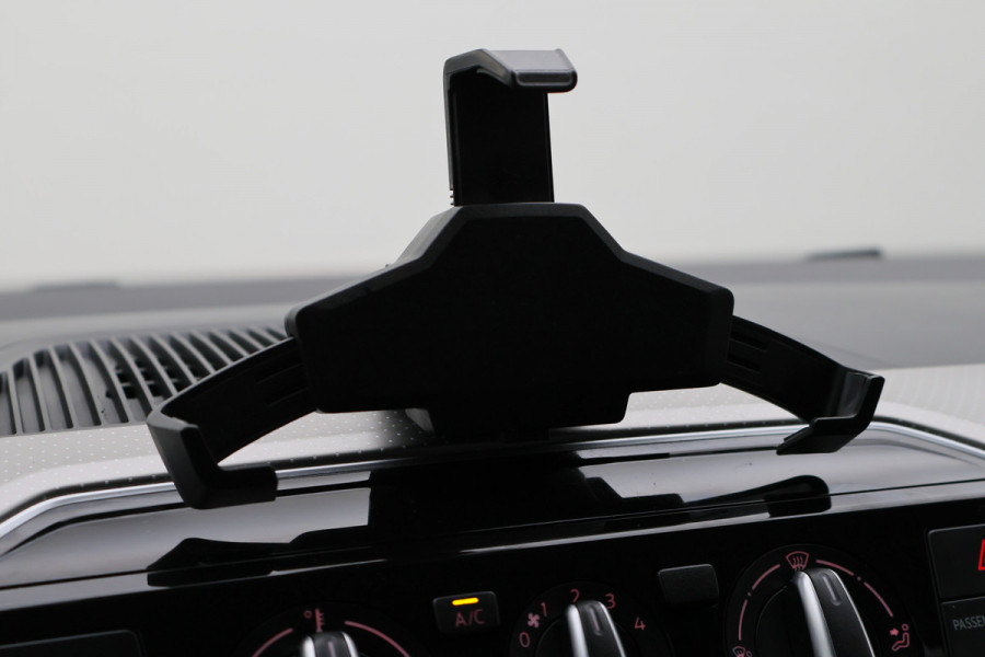 Volkswagen up! 1.0 BMT high up! 5-Deurs, Leder/Stof, Airco, Cruise, Bluetooth, Radio, PDC, 15''