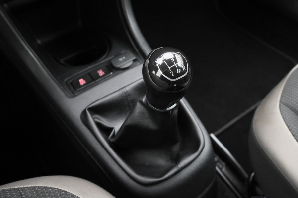 Volkswagen up! 1.0 BMT high up! 5-Deurs, Leder/Stof, Airco, Cruise, Bluetooth, Radio, PDC, 15''