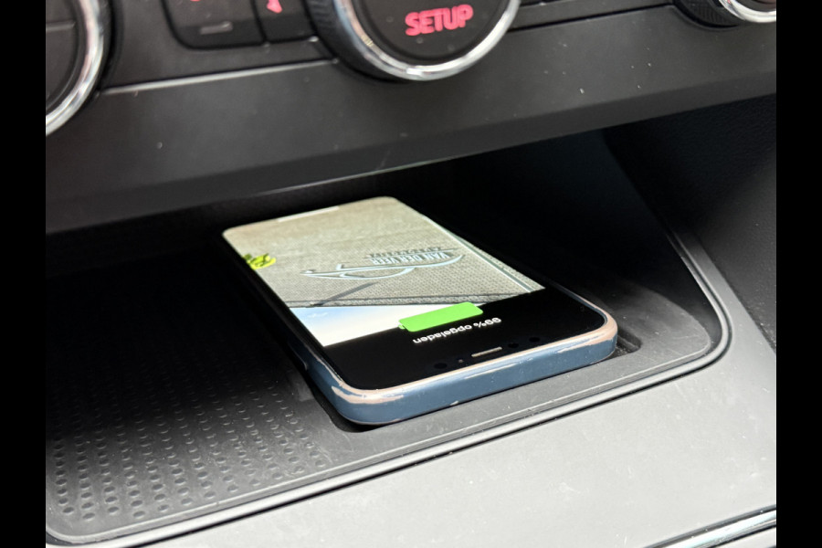 Seat Leon ST 1.0 TSI Style Ultimate Edition | Camera | Draadloze lader | Apple Carplay