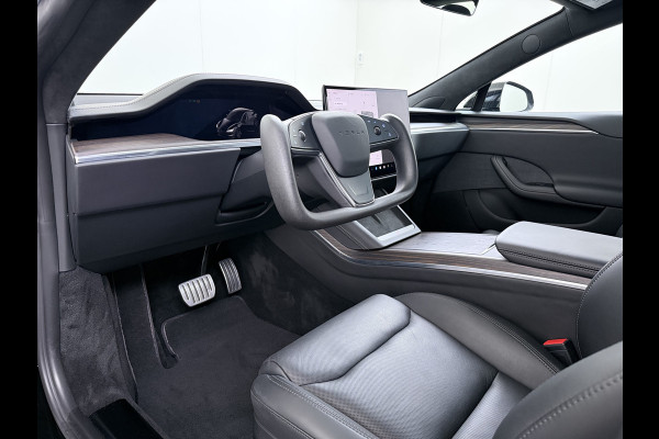 Tesla Model S 680 pk 0-100 3,1sec. Adaptive-Luchtvering FSD-4 / AutoPilot-4 Enhanced EAP ASS-Smart Summon Yoke Stuur Zelf-Parkeren / Voorrijde Long Range100kw Dual Motor  Schuifkanteldak Wi-Fi.Vb. App AEB ASR Rijstrookhulp Bordherkenning ACC ESP DodehoekDetector  Mistlampen Verwarmde-Sproeiers AWD 4 wheel Drive 1.600kg Trekvermogen Orig. NL-se auto 118.000 euro nieuw ! Fabrieksgarantie 4 jaar 80.000 en 240.000/8 jaar Accupakket!