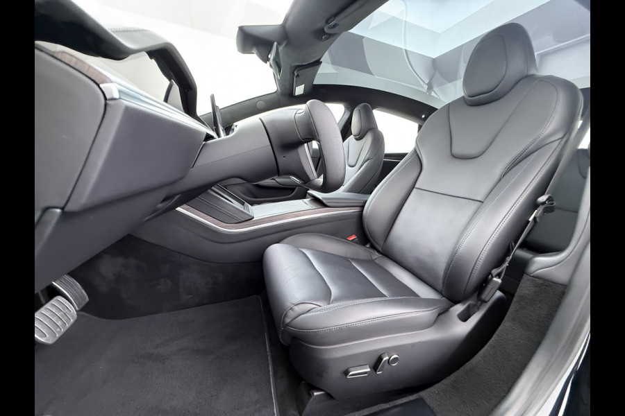 Tesla Model S 680 pk 0-100 3,1sec. Adaptive-Luchtvering FSD-4 / AutoPilot-4 Enhanced EAP ASS-Smart Summon Yoke Stuur Zelf-Parkeren / Voorrijde Long Range100kw Dual Motor  Schuifkanteldak Wi-Fi.Vb. App AEB ASR Rijstrookhulp Bordherkenning ACC ESP DodehoekDetector  Mistlampen Verwarmde-Sproeiers AWD 4 wheel Drive 1.600kg Trekvermogen Orig. NL-se auto 118.000 euro nieuw ! Fabrieksgarantie 4 jaar 80.000 en 240.000/8 jaar Accupakket!