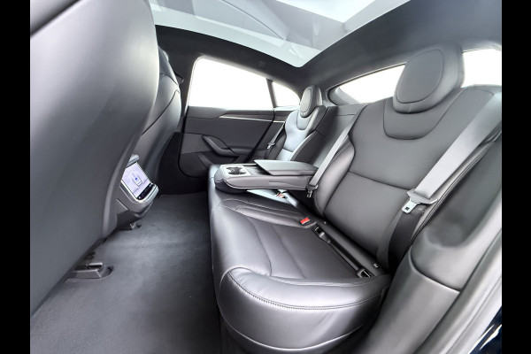Tesla Model S 680 pk 0-100 3,1sec. Adaptive-Luchtvering FSD-4 / AutoPilot-4 Enhanced EAP ASS-Smart Summon Yoke Stuur Zelf-Parkeren / Voorrijde Long Range100kw Dual Motor  Schuifkanteldak Wi-Fi.Vb. App AEB ASR Rijstrookhulp Bordherkenning ACC ESP DodehoekDetector  Mistlampen Verwarmde-Sproeiers AWD 4 wheel Drive 1.600kg Trekvermogen Orig. NL-se auto 118.000 euro nieuw ! Fabrieksgarantie 4 jaar 80.000 en 240.000/8 jaar Accupakket!