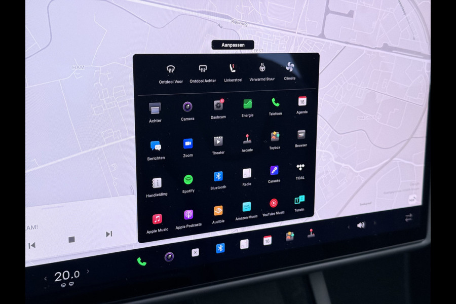 Tesla Model S 680 pk 0-100 3,1sec. Adaptive-Luchtvering FSD-4 / AutoPilot-4 Enhanced EAP ASS-Smart Summon Yoke Stuur Zelf-Parkeren / Voorrijde Long Range100kw Dual Motor  Schuifkanteldak Wi-Fi.Vb. App AEB ASR Rijstrookhulp Bordherkenning ACC ESP DodehoekDetector  Mistlampen Verwarmde-Sproeiers AWD 4 wheel Drive 1.600kg Trekvermogen Orig. NL-se auto 118.000 euro nieuw ! Fabrieksgarantie 4 jaar 80.000 en 240.000/8 jaar Accupakket!