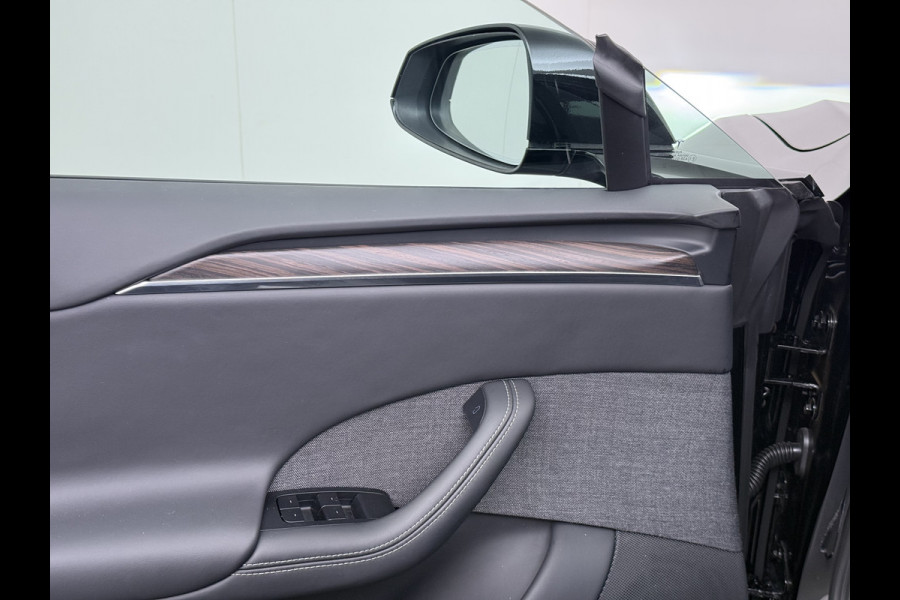 Tesla Model S 680 pk 0-100 3,1sec. Adaptive-Luchtvering FSD-4 / AutoPilot-4 Enhanced EAP ASS-Smart Summon Yoke Stuur Zelf-Parkeren / Voorrijde Long Range100kw Dual Motor  Schuifkanteldak Wi-Fi.Vb. App AEB ASR Rijstrookhulp Bordherkenning ACC ESP DodehoekDetector  Mistlampen Verwarmde-Sproeiers AWD 4 wheel Drive 1.600kg Trekvermogen Orig. NL-se auto 118.000 euro nieuw ! Fabrieksgarantie 4 jaar 80.000 en 240.000/8 jaar Accupakket!