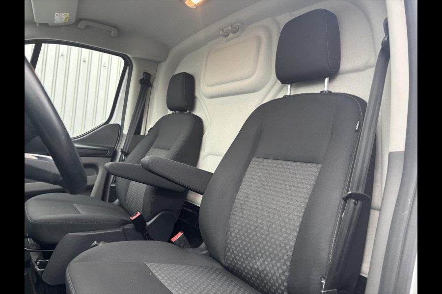 Ford Transit Custom 2.0 L2H1*A/C*CRUISE*NAV*CAMERA*STOELVERW*TEL*HAAK*