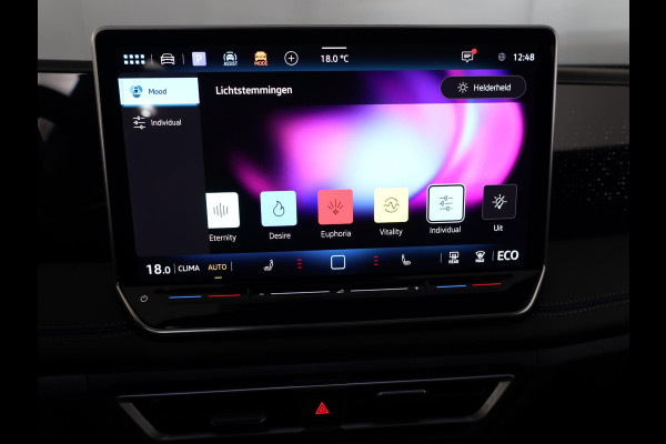 Volkswagen Tiguan R-Line-Edition 1.5 eHybrid 272 pk DSG | 20" LM | Stoel & stuurverwarming | 360 graden camera | IQ.Light |