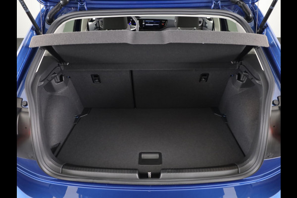 Volkswagen Polo GP Life Edition 1.0 95 pk 5 versn. Hand | 15" LM | Stoelverwarming | Camera |