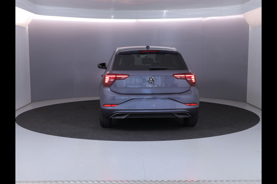 Volkswagen Polo GP Life Edition 1.0 95 pk 5 versn. Hand | 15" LM | Stoelverwarming | Camera |