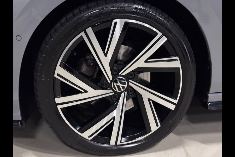 Volkswagen Golf 1.5 eTSI R-Line PANO | HARMAN KARDON | HEAD UP | IQ LIGHT