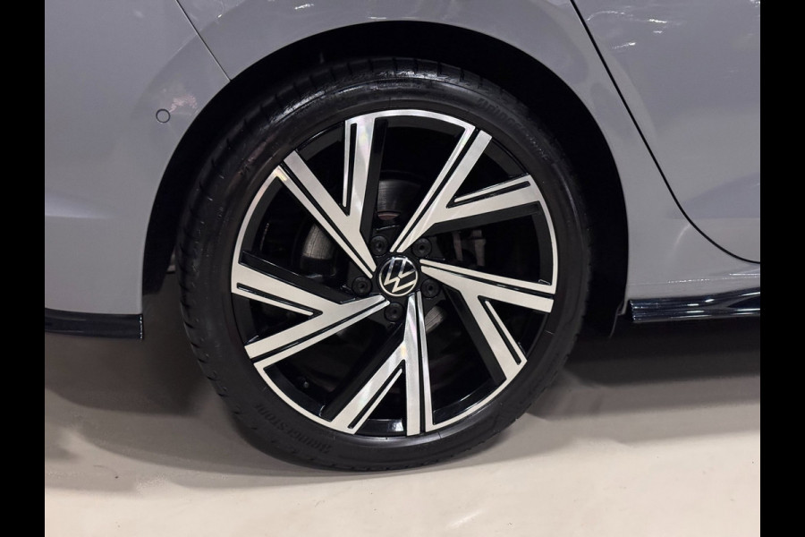 Volkswagen Golf 1.5 eTSI R-Line PANO | HARMAN KARDON | HEAD UP | IQ LIGHT