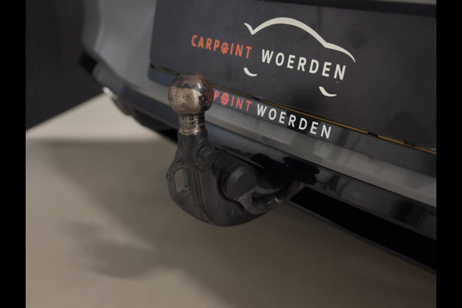 Volkswagen Golf 1.5 eTSI R-Line PANO | HARMAN KARDON | HEAD UP | IQ LIGHT