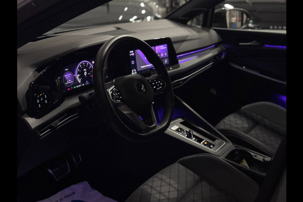 Volkswagen Golf 1.5 eTSI R-Line PANO | HARMAN KARDON | HEAD UP | IQ LIGHT