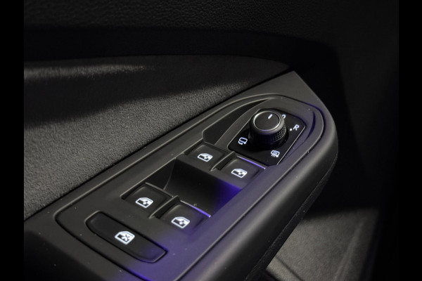 Volkswagen Golf 1.5 eTSI R-Line PANO | HARMAN KARDON | HEAD UP | IQ LIGHT