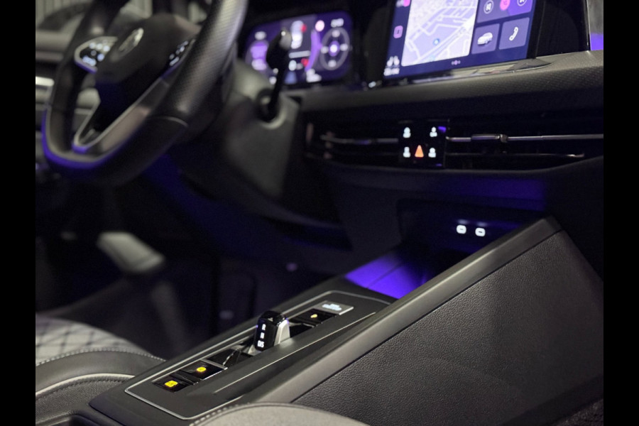 Volkswagen Golf 1.5 eTSI R-Line PANO | HARMAN KARDON | HEAD UP | IQ LIGHT