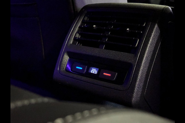 Volkswagen Golf 1.5 eTSI R-Line PANO | HARMAN KARDON | HEAD UP | IQ LIGHT