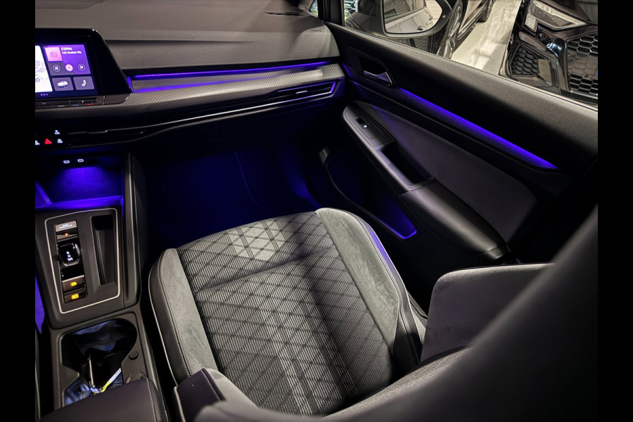 Volkswagen Golf 1.5 eTSI R-Line PANO | HARMAN KARDON | HEAD UP | IQ LIGHT