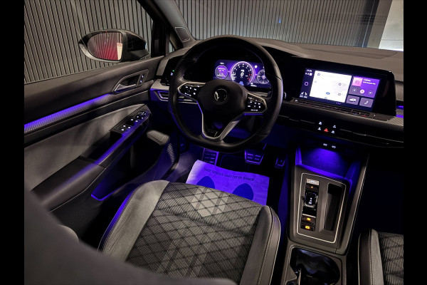 Volkswagen Golf 1.5 eTSI R-Line PANO | HARMAN KARDON | HEAD UP | IQ LIGHT