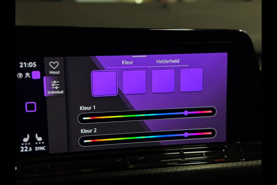 Volkswagen Golf 1.5 eTSI R-Line PANO | HARMAN KARDON | HEAD UP | IQ LIGHT