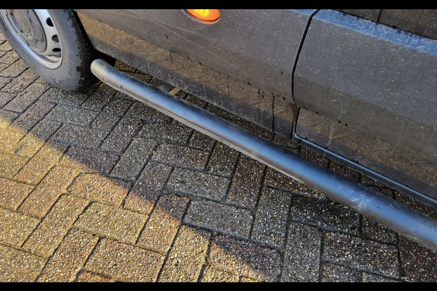 Renault Master 170.35 L3H2 GESLOTEN V-33-HXT - EURO 6 - ZWART METALLIC