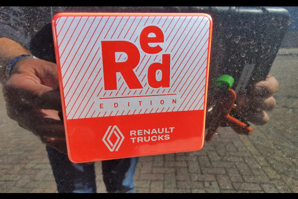 Renault Master 170.35 L3H2 GESLOTEN V-33-HXT - EURO 6 - ZWART METALLIC