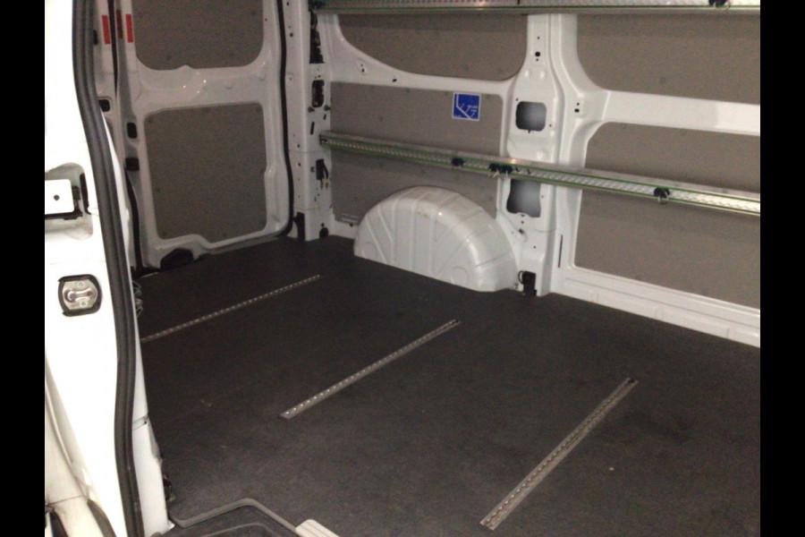 Ford Transit Custom 320 2.0 136 pk TDCI L1H1 Trend Fab. Gar. t/m 16-09-2028 Camera, Cruise Control, Climate Control, Winter Pakket