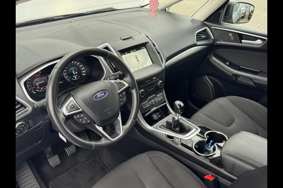 Ford S-Max 1.5 Titanium 7p. STOELVERWARMING | NAVI | TREKHAAK