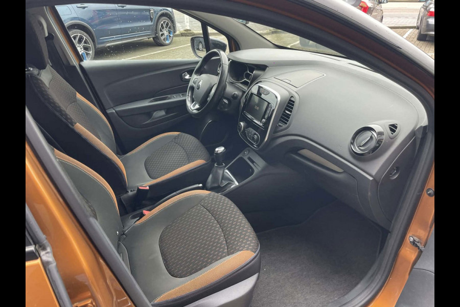 Renault Captur 0.9 TCe Intens / camera / trekhaak
