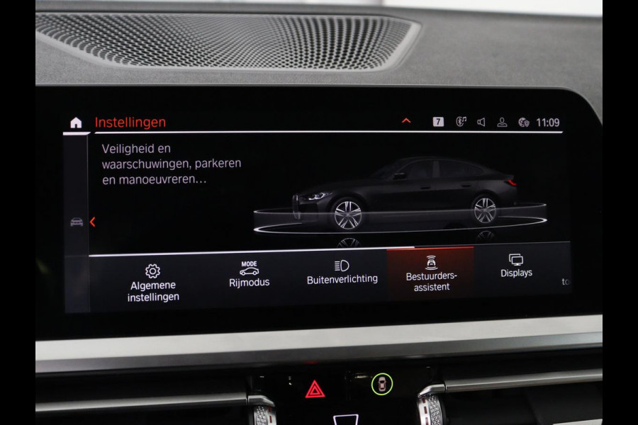 BMW 4 Serie Gran Coupé 420i Edition Plus | Trekhaak | Stoelverwarming | Memory | Carplay | Leder | Navigatie | Camera | Achterbankverwarming | Keyless | Full LED | Sportstoelen