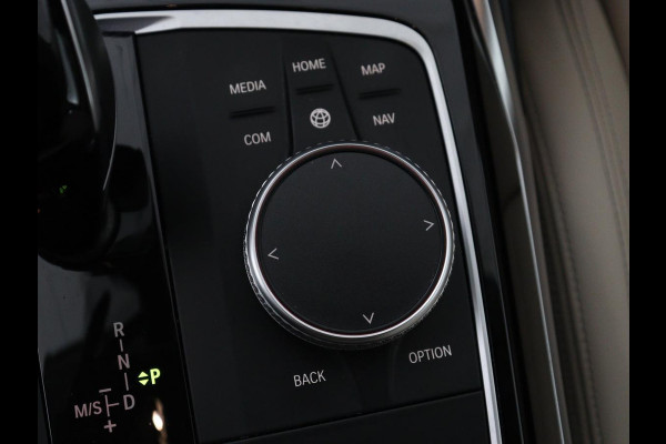 BMW 4 Serie Gran Coupé 420i Edition Plus | Trekhaak | Stoelverwarming | Memory | Carplay | Leder | Navigatie | Camera | Achterbankverwarming | Keyless | Full LED | Sportstoelen