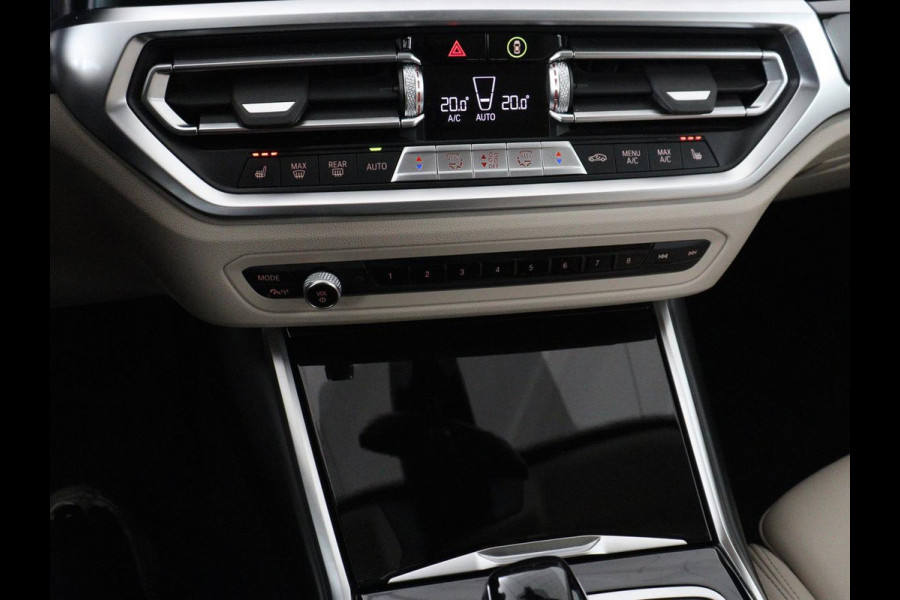 BMW 4 Serie Gran Coupé 420i Edition Plus | Trekhaak | Stoelverwarming | Memory | Carplay | Leder | Navigatie | Camera | Achterbankverwarming | Keyless | Full LED | Sportstoelen