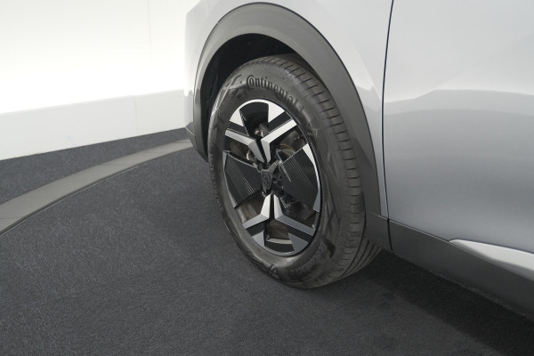 Peugeot 2008 1.2 Hybrid 145 Allure | 360 Camera | Adaptieve Cruise Control | Dodehoekdetectie | Apple Carplay