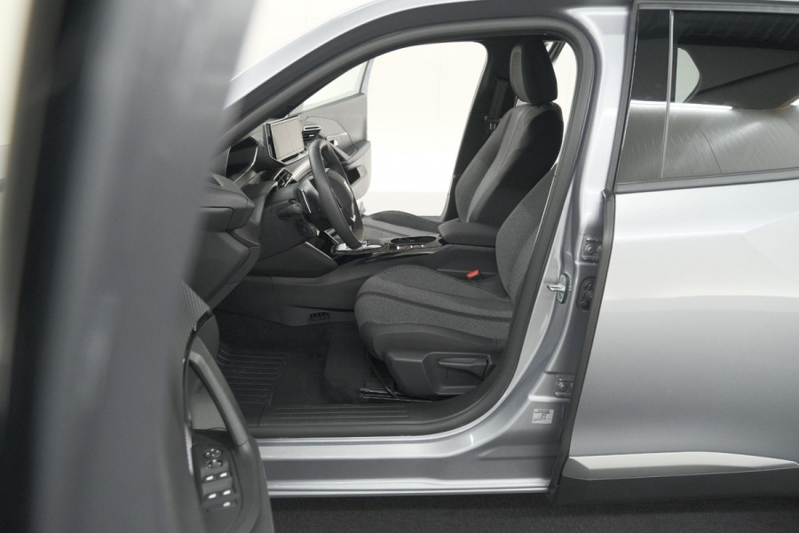 Peugeot 2008 1.2 Hybrid 145 Allure | 360 Camera | Adaptieve Cruise Control | Dodehoekdetectie | Apple Carplay