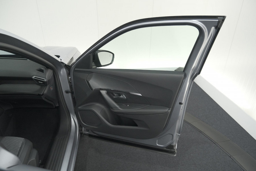 Peugeot 2008 1.2 Hybrid 145 Allure | 360 Camera | Adaptieve Cruise Control | Dodehoekdetectie | Apple Carplay