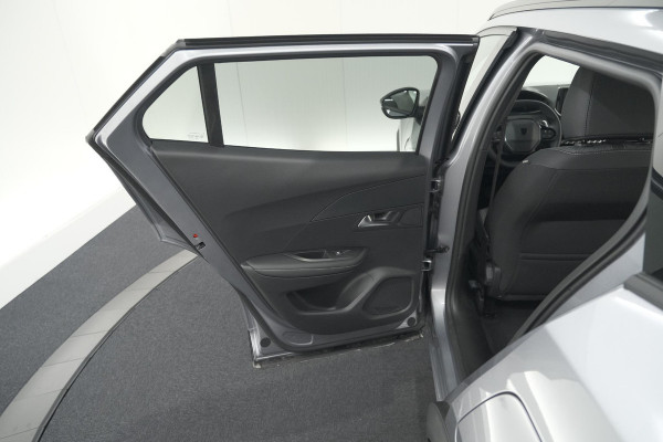 Peugeot 2008 1.2 Hybrid 145 Allure | 360 Camera | Adaptieve Cruise Control | Dodehoekdetectie | Apple Carplay