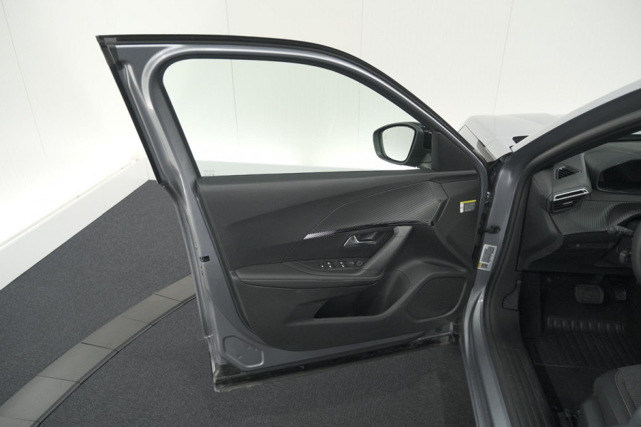 Peugeot 2008 1.2 Hybrid 145 Allure | 360 Camera | Adaptieve Cruise Control | Dodehoekdetectie | Apple Carplay