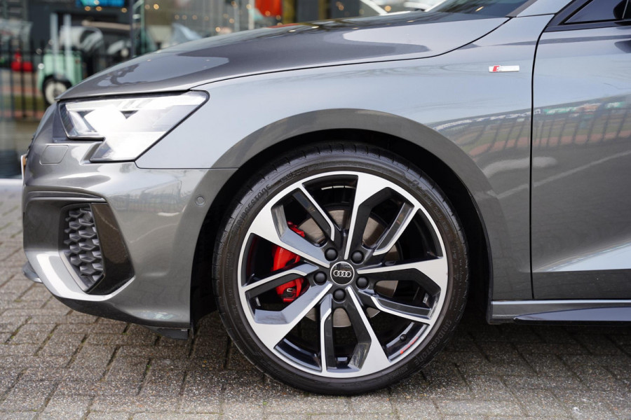 Audi A3 Sportback 35 TFSI S edition / B&O / RS-Seats / Panorama Dak