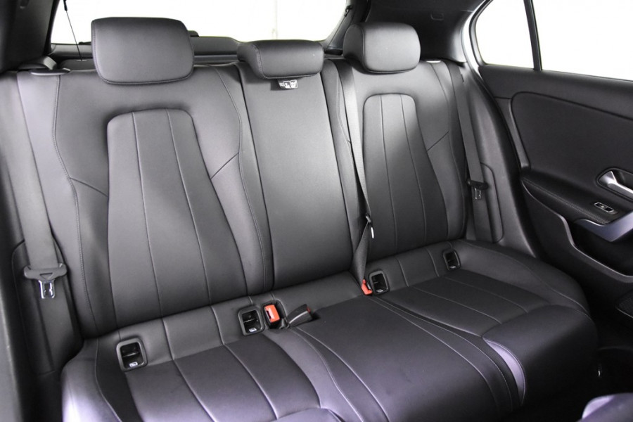 Mercedes-Benz A-Klasse 180 d *Leer*Navigatie*Stoelverwarming*
