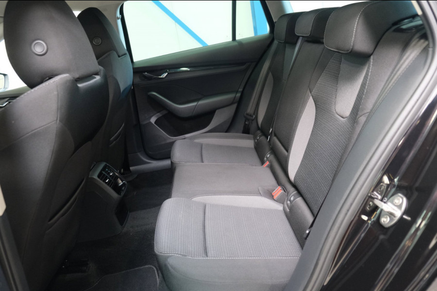 Škoda Octavia Combi 1.0 e-TSI Ambition Automaat - N.A.P. Airco, Cruise, Navi, PDC, Carplay, Virtual Cockpit.