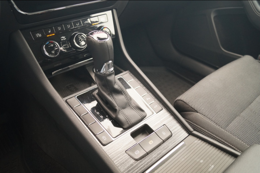 Škoda Superb Combi 1.5 TSI 150pk DSG Business Edition Plus -NAVI-ECC-