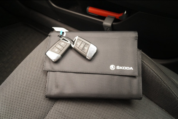 Škoda Superb Combi 1.5 TSI 150pk DSG Business Edition Plus -NAVI-ECC-