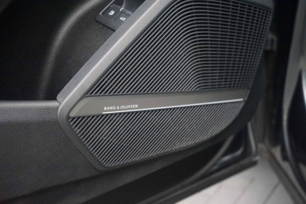 Audi Q5 Competition 55 TFSI e Quattro 367PK Pano/ACC/B&O/Lucht/RS-zetels