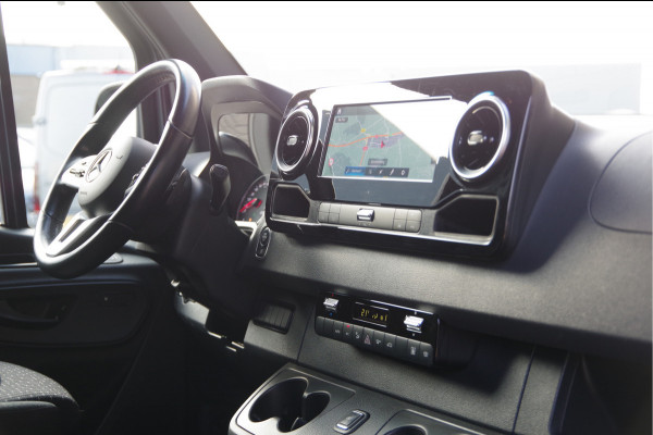 Mercedes-Benz Sprinter 519 3.0 CDI V6 L2H2 DUBBELLUCHT, LUCHTVERING, LED, ADAPT. CRUISE, STANDKACHEL, STOELVERWARMING, 360 CAMERA, MBUX 10'', ELEKTR. S