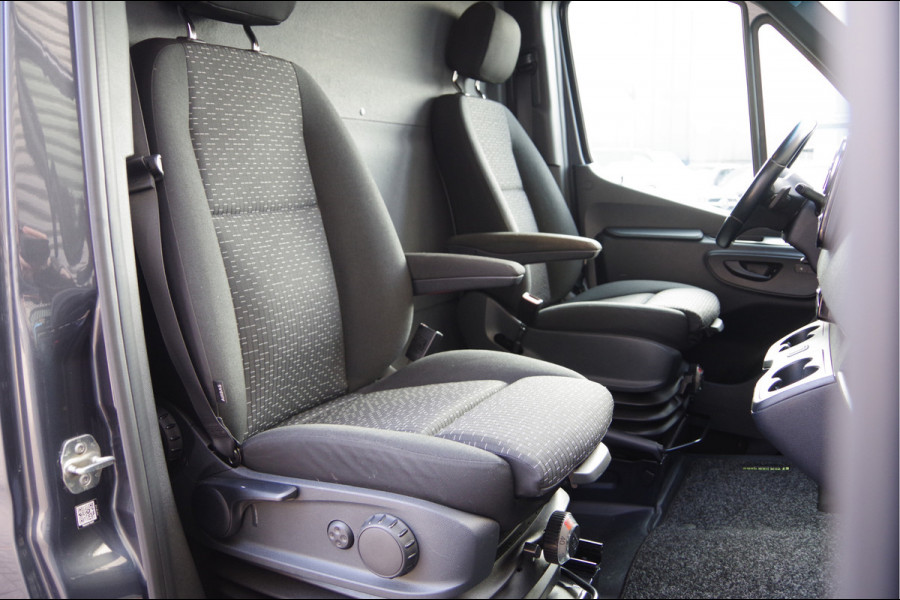 Mercedes-Benz Sprinter 519 3.0 CDI V6 L2H2 DUBBELLUCHT, LUCHTVERING, LED, ADAPT. CRUISE, STANDKACHEL, STOELVERWARMING, 360 CAMERA, MBUX 10'', ELEKTR. S