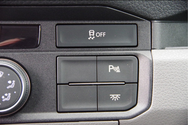 MAN TGE 3.180 35 2.0 177PK AUT. 3-ZITS, LED, TREKHAAK, GEV. STOEL, CAMERA, CRUISE, AIRCO, PARKEERSENSOREN, CARPLAY