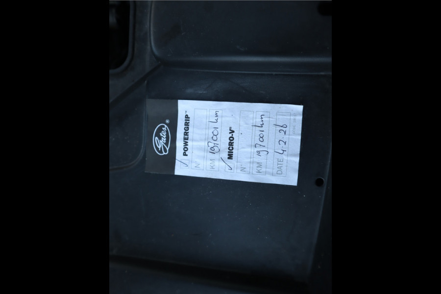 Peugeot 3008 1.2 PureTech Allure Nieuwe D-riem/ All-season banden/ Keurige auto