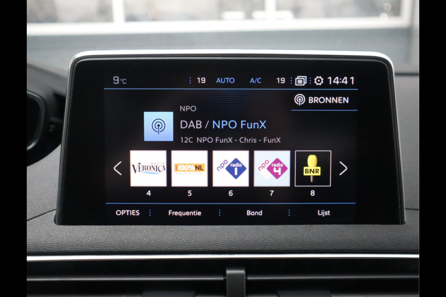 Peugeot 3008 GT Line Navi /Trekh / Pdc / Keyless / Stoelverw / Cruise / Carplay  Recent D-riem verv !