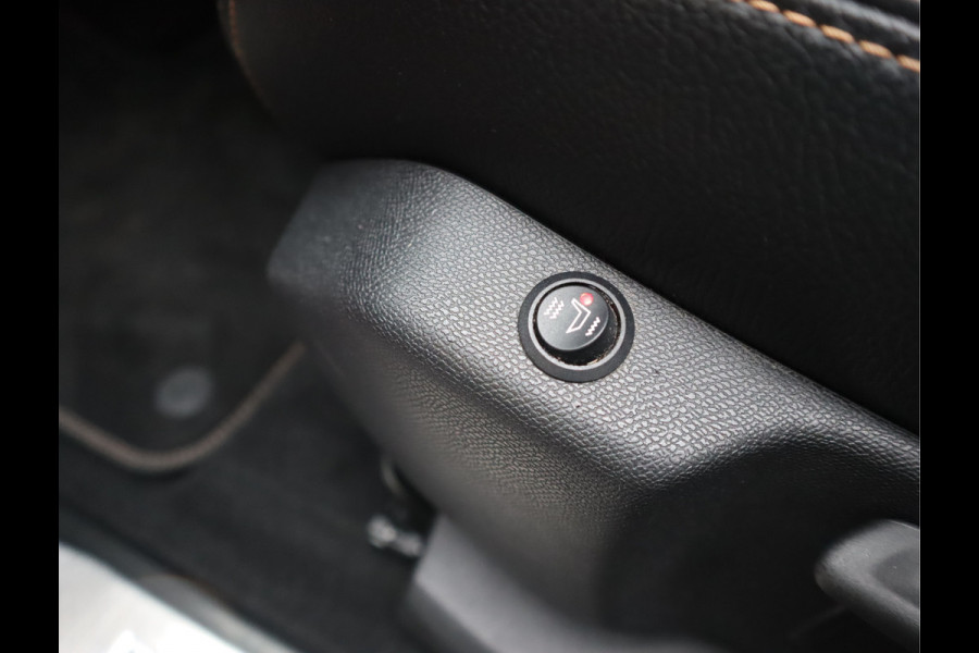 Peugeot 3008 GT Line Navi /Trekh / Pdc / Keyless / Stoelverw / Cruise / Carplay  Recent D-riem verv !